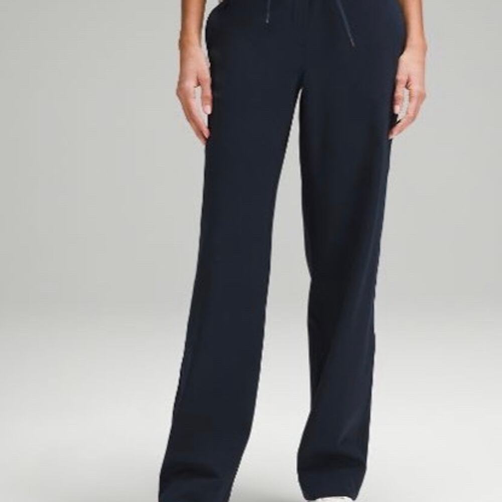 Lululemon Straight-Leg MR Luxtreme Paint RegularTrue Navy Size M NWOT